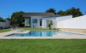 Casa rural con piscina Viña de Millan